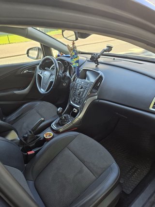 Opel Astra 2014
