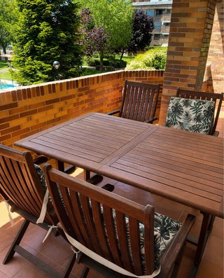 Mesa y 4 Sillas Terraza Madera Marrón