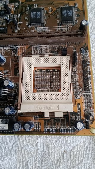 Motherboard Socket 7 FIC PT-2006
