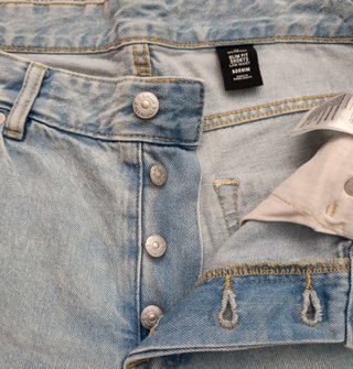 Bermuda vaquera azul claro H&M talla 32 hombre