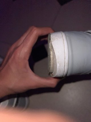 Zapatillas deportivas negras y blancas