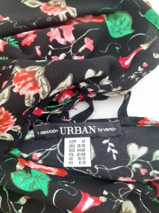 Vestido negro estampado floral