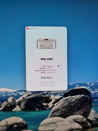 Mac mini M4 16GB 256GB | Apple keyboard & trackpa