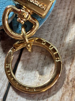 Llavero labubu louis vuitton
