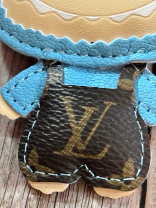 Llavero labubu louis vuitton