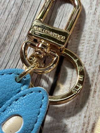 Llavero labubu louis vuitton