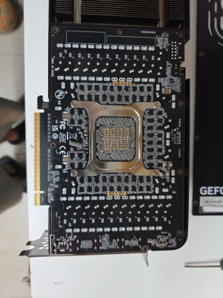 Palit Gamerock RTX 5090 Gráfica ROTA NO GPU NO MEM