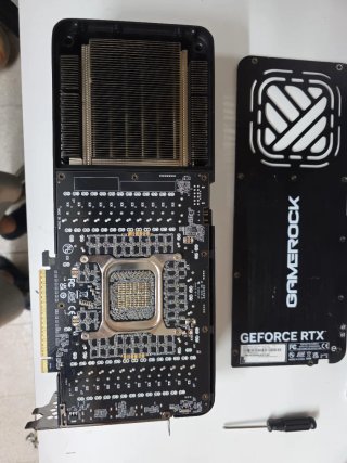 Palit Gamerock RTX 5090 Gráfica ROTA NO GPU NO MEM
