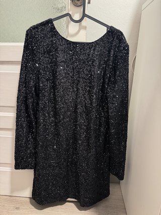 Vestido negro lentejuelas marca Springfield