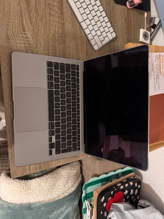 MacBook Air 13 Touch ID 2020 Como nuevo.