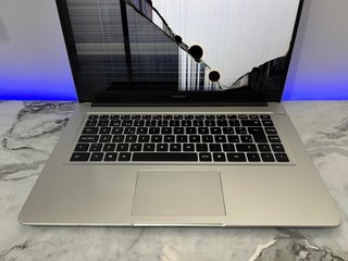 Portátil Huawei MateBook Plata