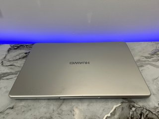Portátil Huawei MateBook Plata