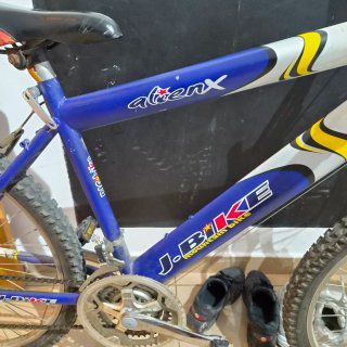 Bicicleta Montainbike J-Bike