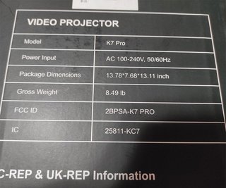 Proiettore 1080p con Google TV integrata