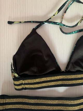 Bikini estampado tropical
