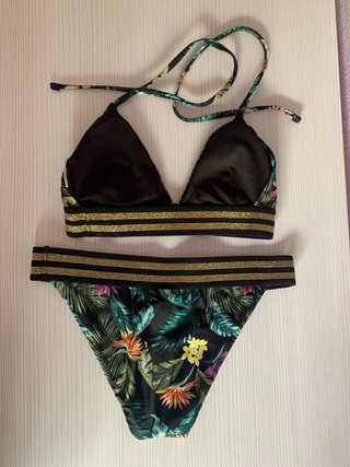 Bikini estampado tropical