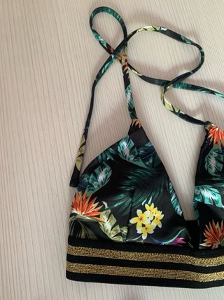 Bikini estampado tropical