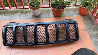 Parrilla Radiador Jeep Grand Cherokee 2017