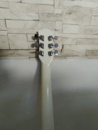 Guitarra Acústica Blanca