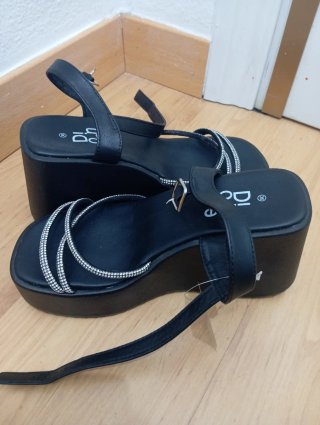 Sandalias negras plataforma talla 36