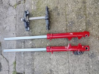 Horquillas,tijas  Cagiva