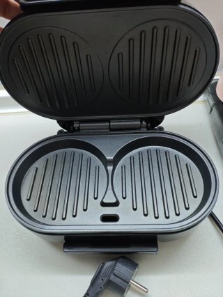 Máquina de hamburguesas Clatronic