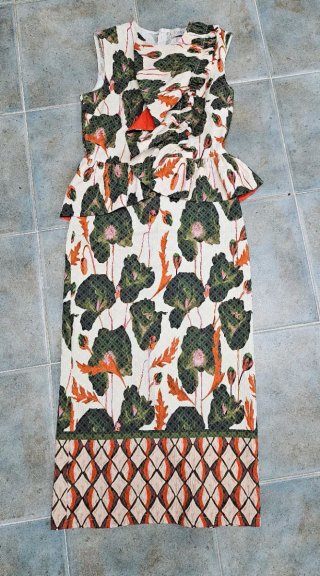 Vestido Panambi floral verde y naranja