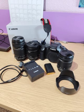 Canon EOS 80D + 3 objetivos + Bolsa + kit limpieza