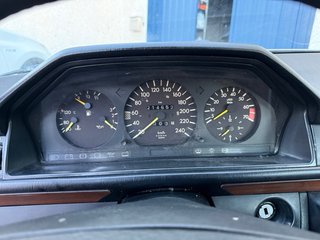 Mercedes-Benz 300 CE 1990