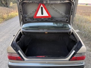 Mercedes-Benz 300 CE 1990