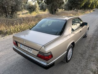 Mercedes-Benz 300 CE 1990