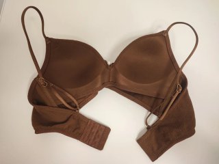 Sujetador top marrón chocolate detalle perla