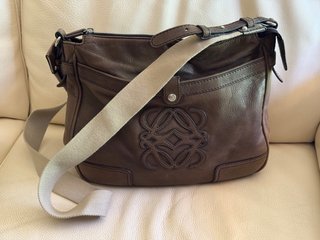Bolso Loewe Marrón Piel