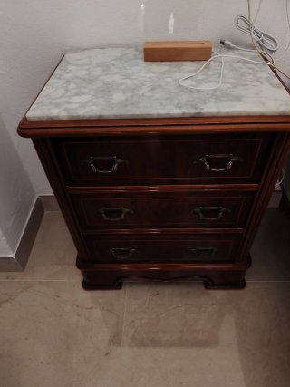 Armario de madera maciza con 5 puertas