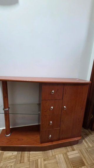 Mueble de sala madera y cristal