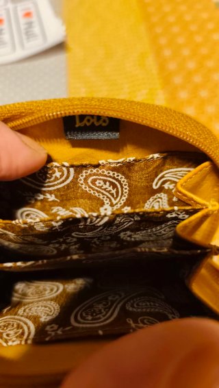 Monedero Lois Amarillo Cuero
