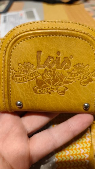 Monedero Lois Amarillo Cuero