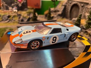Ford GT40 Gulf Scalextric Superslot