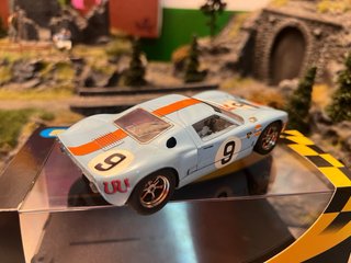 Ford GT40 Gulf Scalextric Superslot