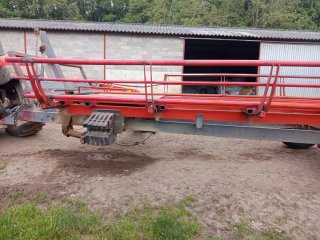 Remolque autocargador de bolas