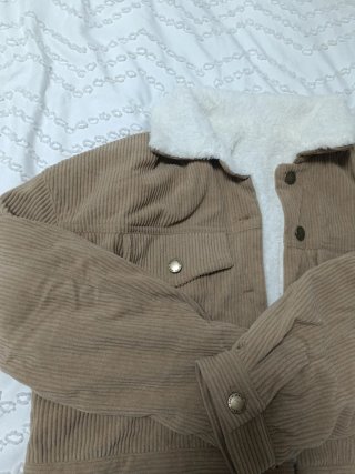 Chaqueta borreguito pana marrón y blanco