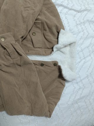 Chaqueta borreguito pana marrón y blanco