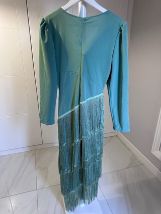 Vestido midi verde con flecos