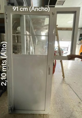 Puerta aluminio 91cm x 2,10m