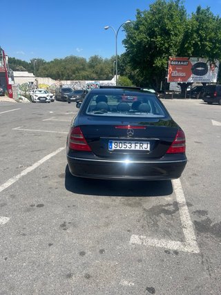 Mercedes-Benz Clase E 2004