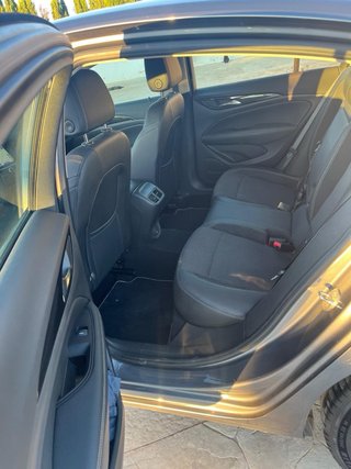 Opel Insignia 2021