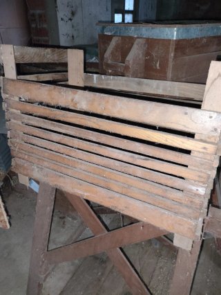 Cajón antiguo de madera
