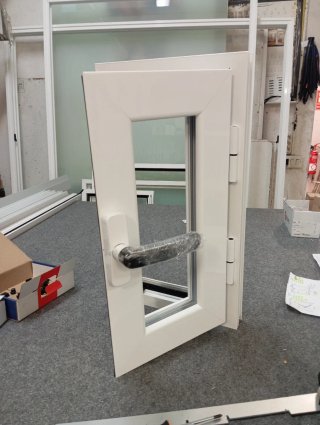 Reparación de Persianas y Ventanas de Aluminio.
