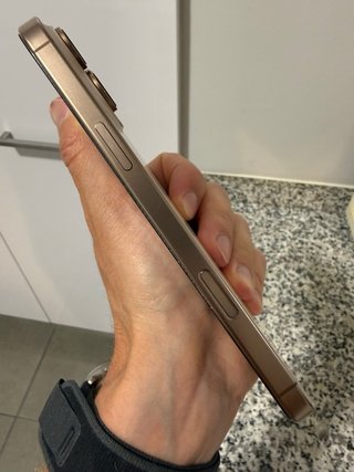 iPhone 16 Pro Max 1TB + Pitaka + OtterBox