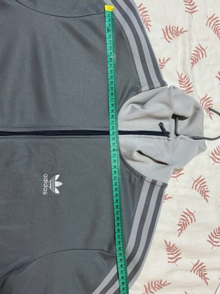 Chaqueta Adidas Gris Talla M